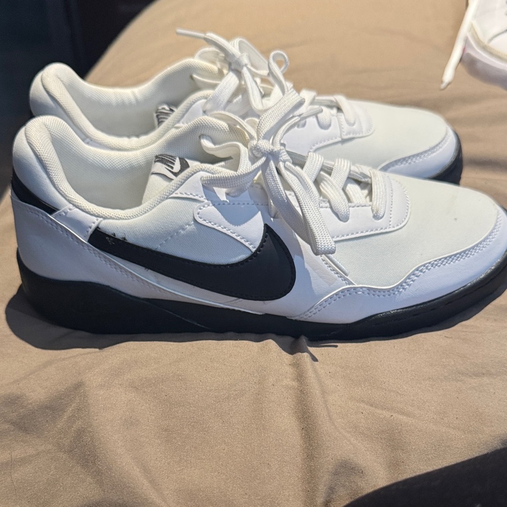 Nike Classic White and Black Athletic Shoes